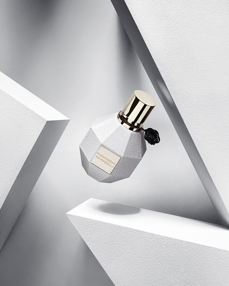 How to Make Your Perfume Last All Day | ZaikarPK